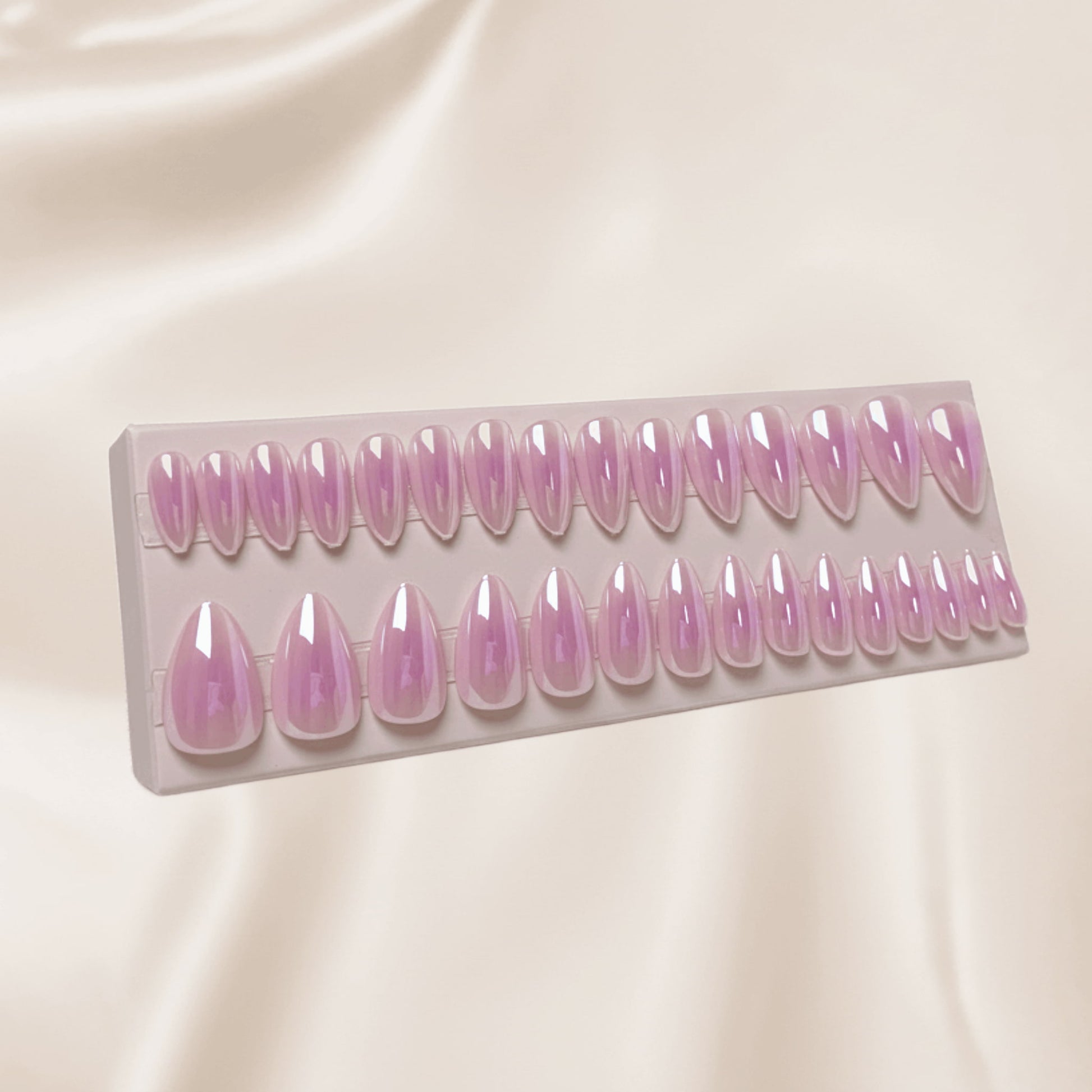 Riviera Qeera Nails-faux-ongles-press-on-nails