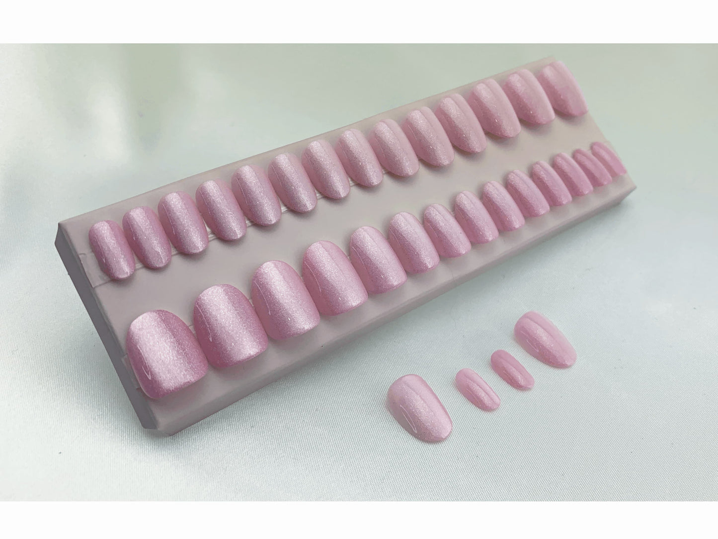 La Rosa - Qeera Nails - Faux ongles réutilisables