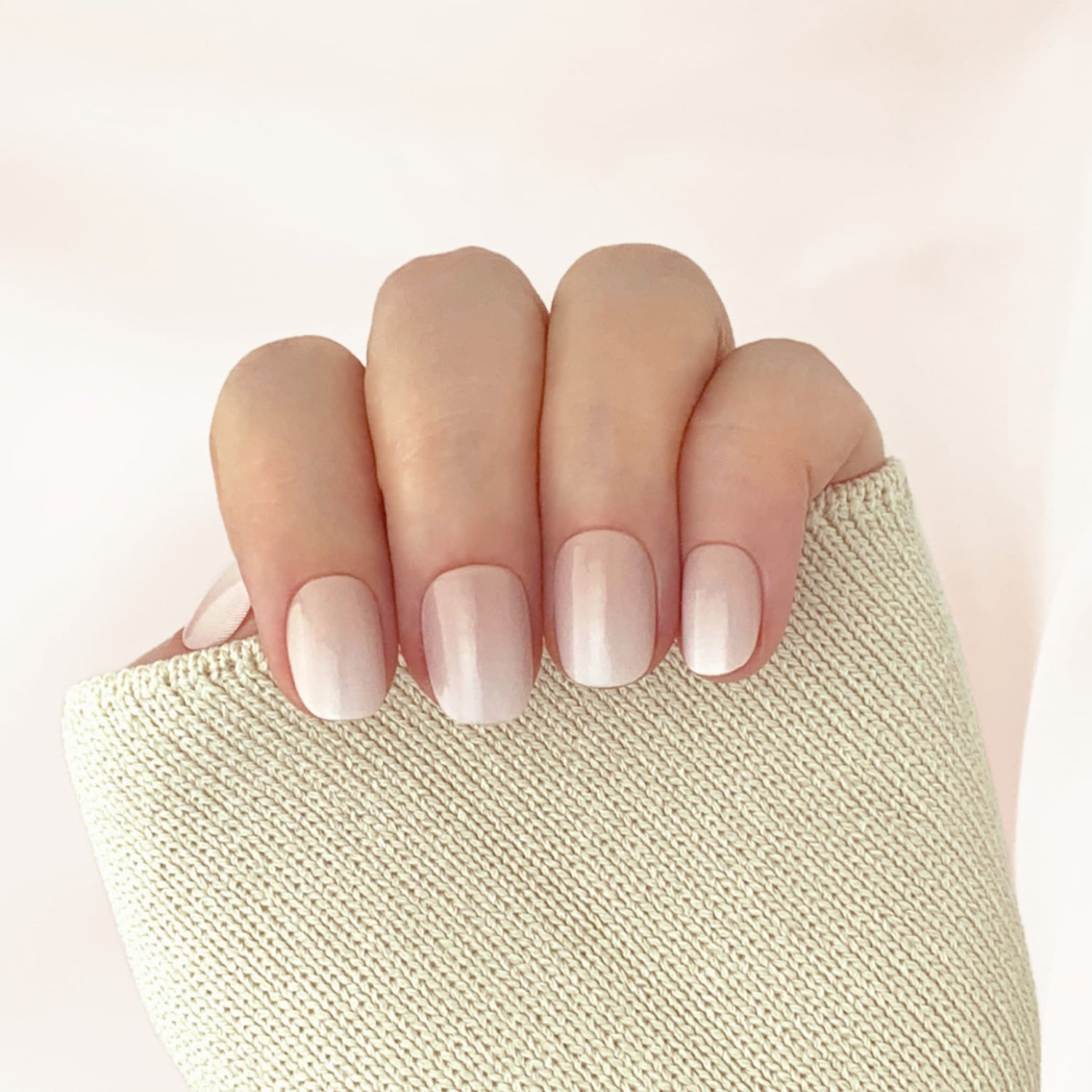 Creamy White - Qeera Nails - Faux ongles réutilisables