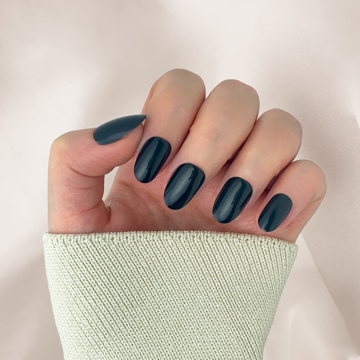 Forest Green - Qeera Nails - Faux ongles réutilisables