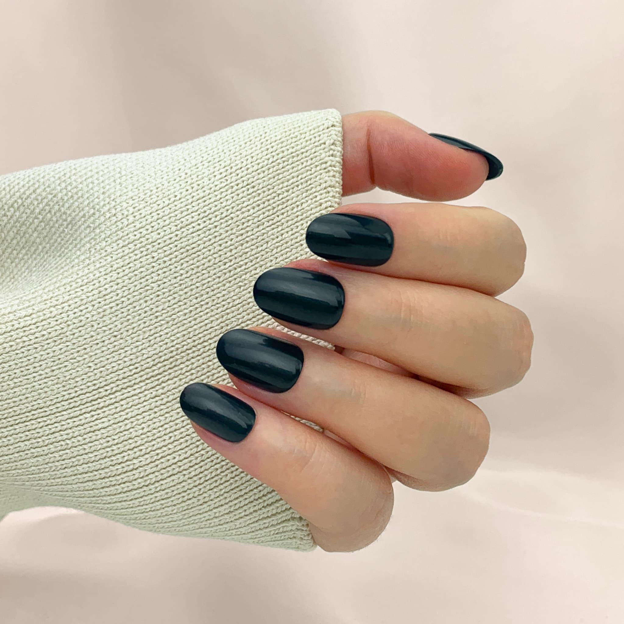 Qeera Nails