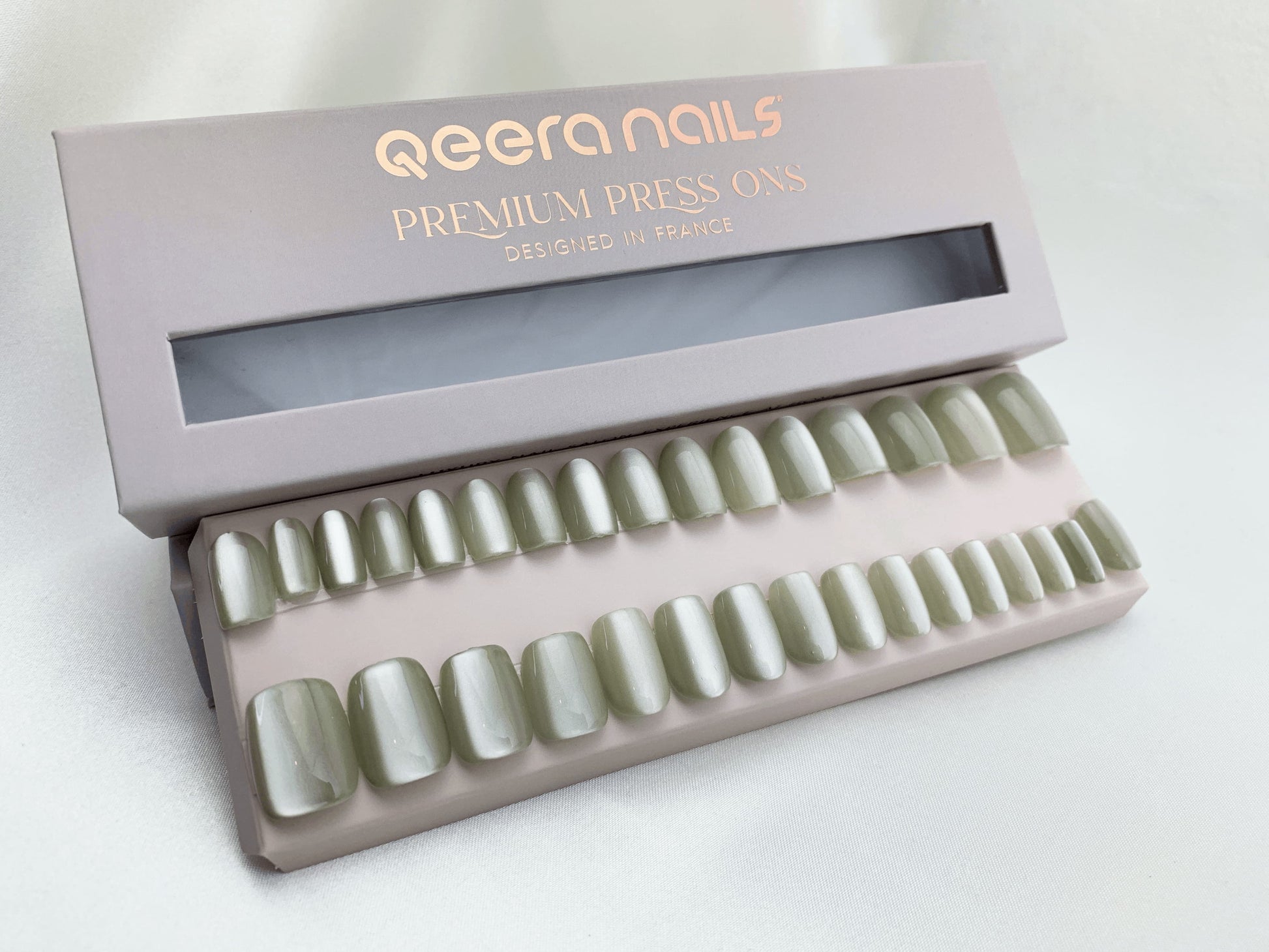 Matcha Latte - Qeera Nails - Faux ongles réutilisables