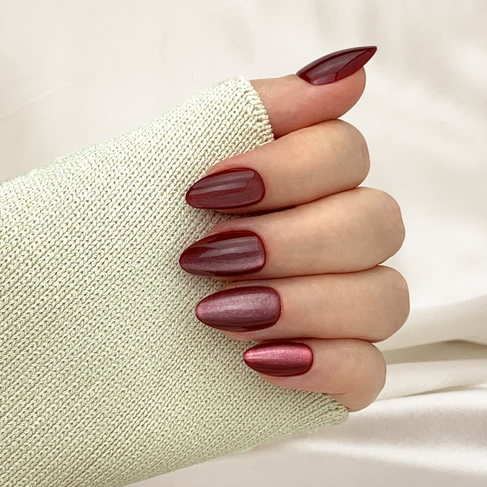 Red Wine - Qeera Nails - Faux ongles réutilisables