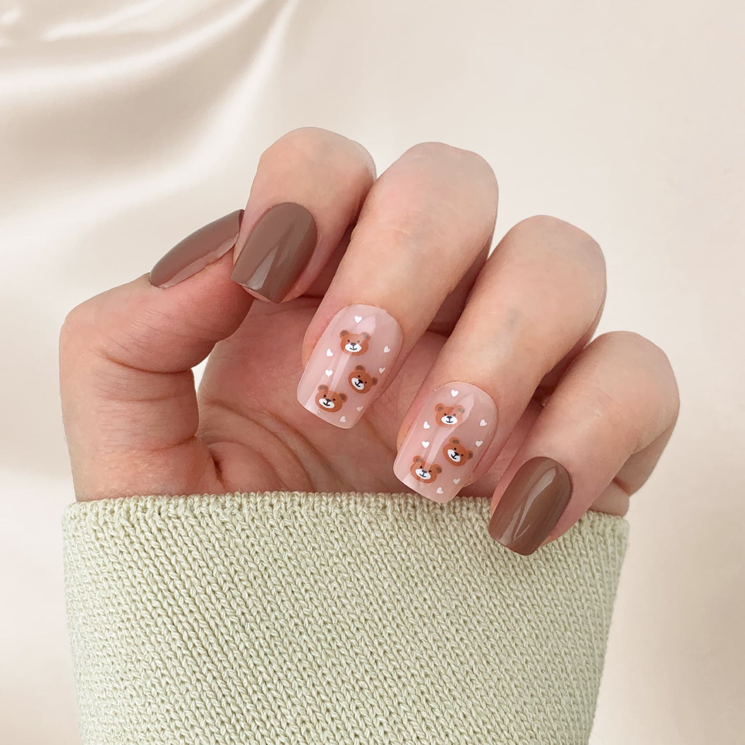 Teddy Bear - Qeera Nails - Faux ongles réutilisables
