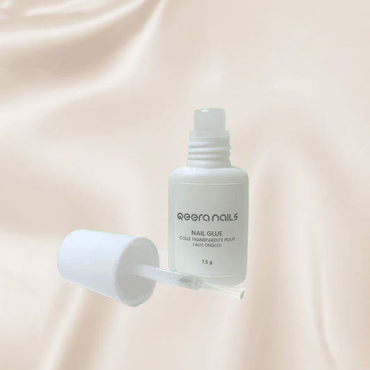 Colle pour Faux Ongles Longue Tenue avec Pinceau – 7,5 g Qeera Nails-faux-ongles-press-on-nails